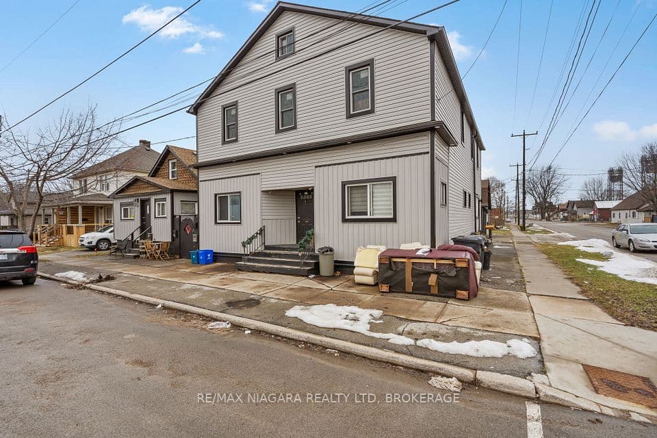 224 Mitchell Street, Port Colborne, ON L3K 1Y3 – photo 2