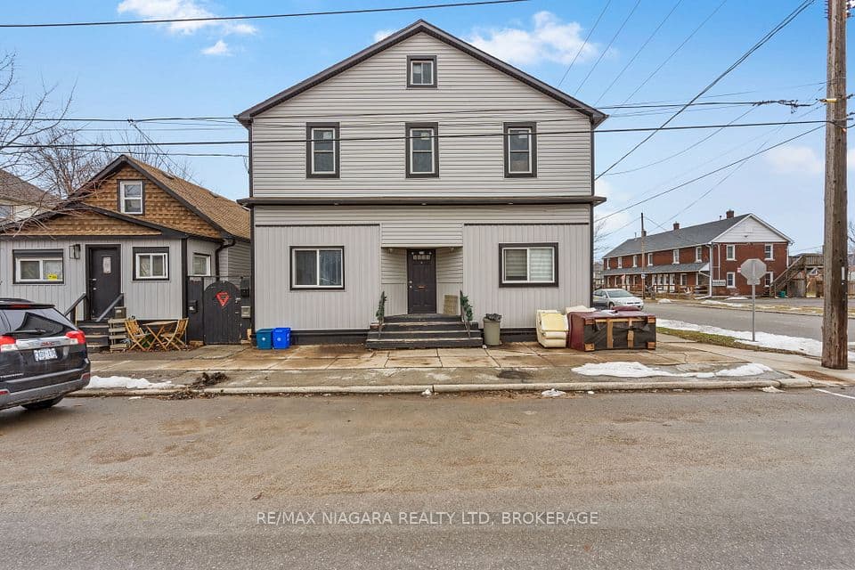 224 Mitchell Street, Port Colborne, ON L3K 1Y3 – main photo