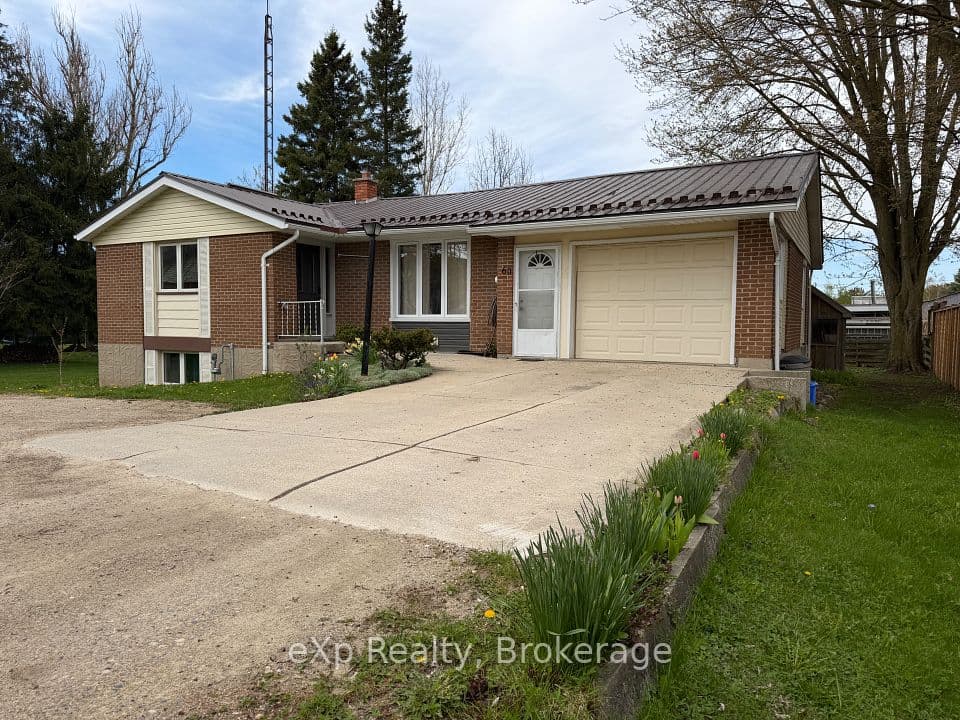 60 Main Street E, Mapleton, ON N0G 1P0 – main photo