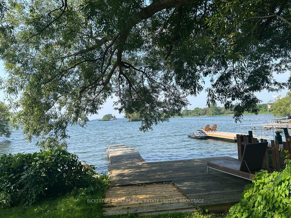 15 Sturtivans Lane, Front of Leeds & Seeleys Bay, ON K7G 2V4 – photo 3