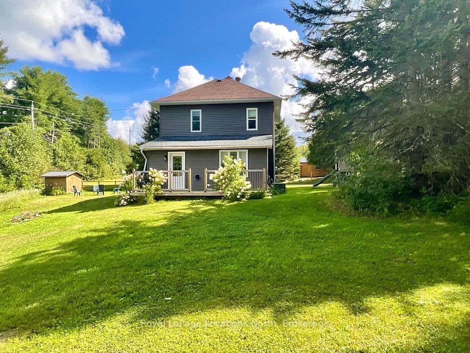 205 First Avenue, Armour, ON P0A 1C0 – main photo