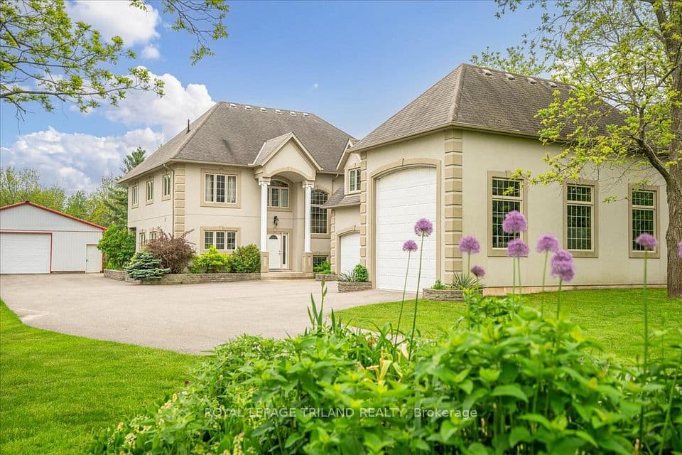 3115 Napperton Drive, Adelaide Metcalfe, ON N7G 3H8 – main photo