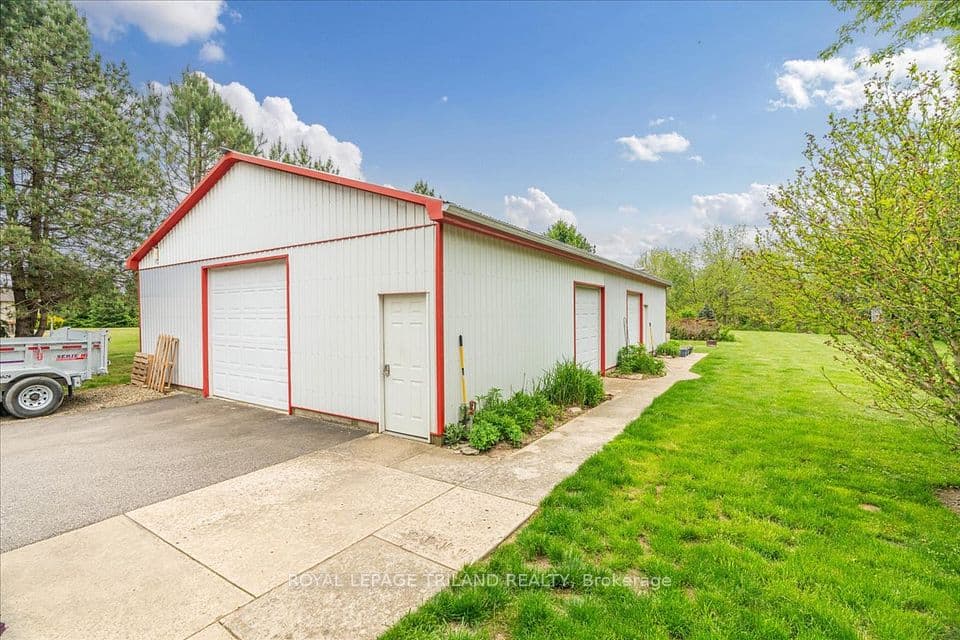 3115 Napperton Drive, Adelaide Metcalfe, ON N7G 3H8 – photo 3