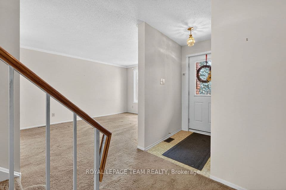 97 Huntsman Crescent, Kanata, ON K2M 1H8 – photo 3