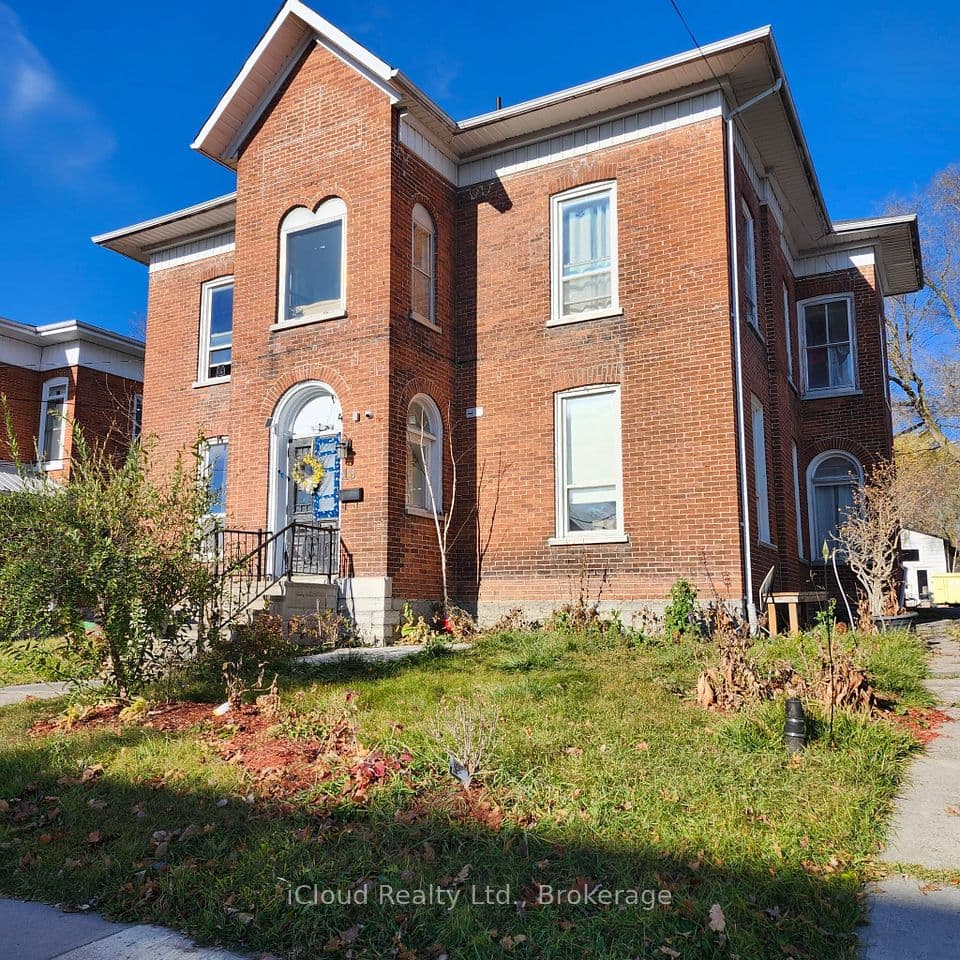 19 Bridge Street W, Greater Napanee, ON K7R 2C2 – main photo