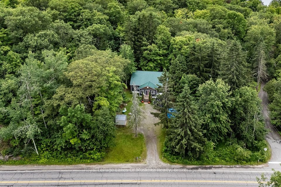 2709 Muskoka District 118 Road W, Muskoka Lakes, ON P0B 1J0 – photo 3