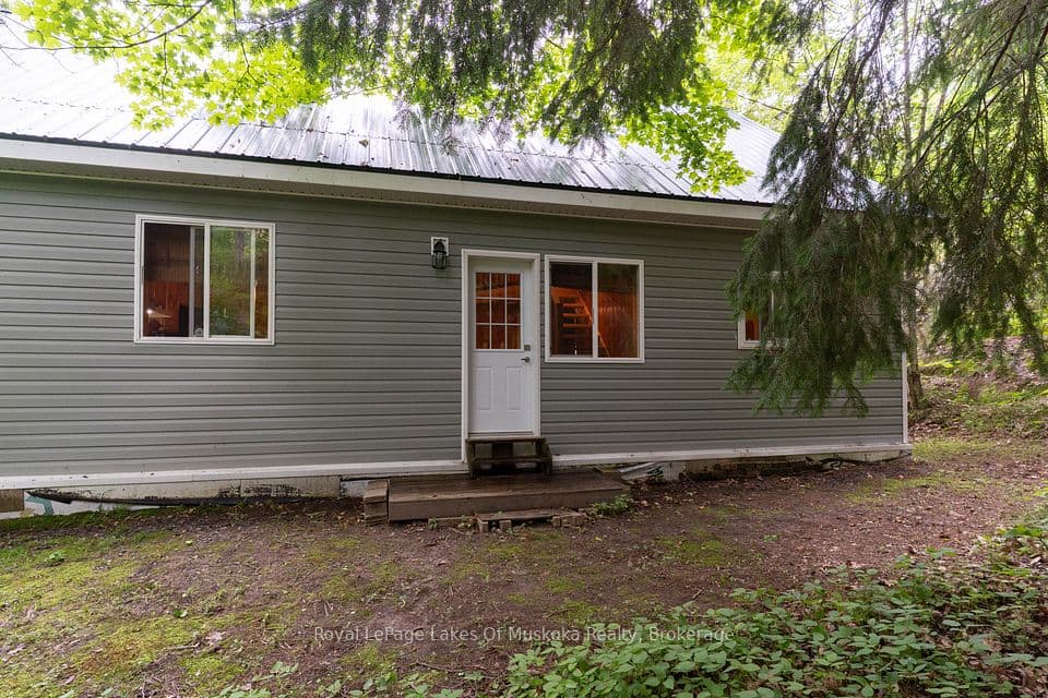 2709 Muskoka District 118 Road W, Muskoka Lakes, ON P0B 1J0 – photo 2