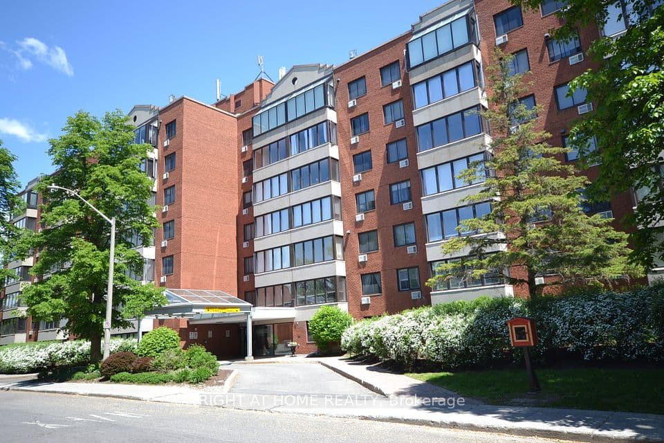 225 Alvin Road N 309, Manor Park - Cardinal Glen and Area, ON K1K 4H6 – photo 3