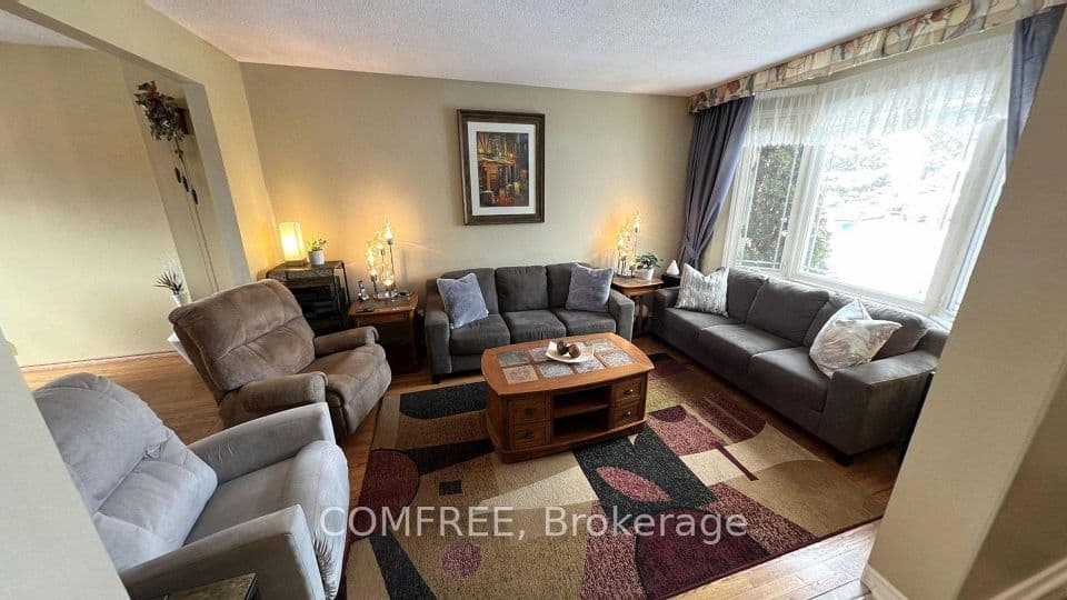 56 Fieldgate Drive, Barrhaven, ON K2J 1T9 – photo 3