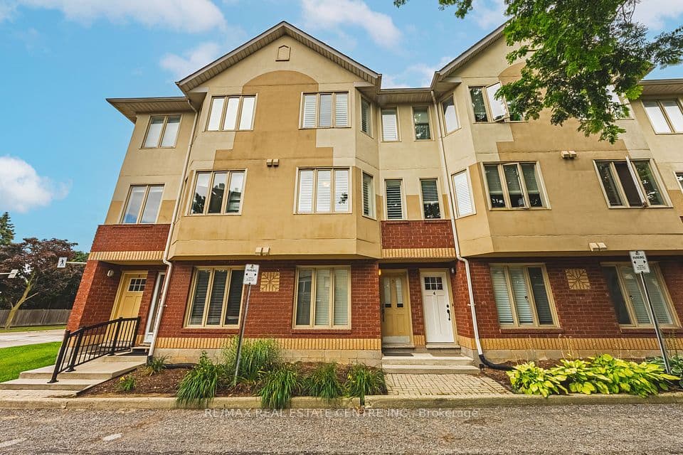 266 LIMERIDGE Road E 3, Hamilton, ON L9A 2S7 – photo 2