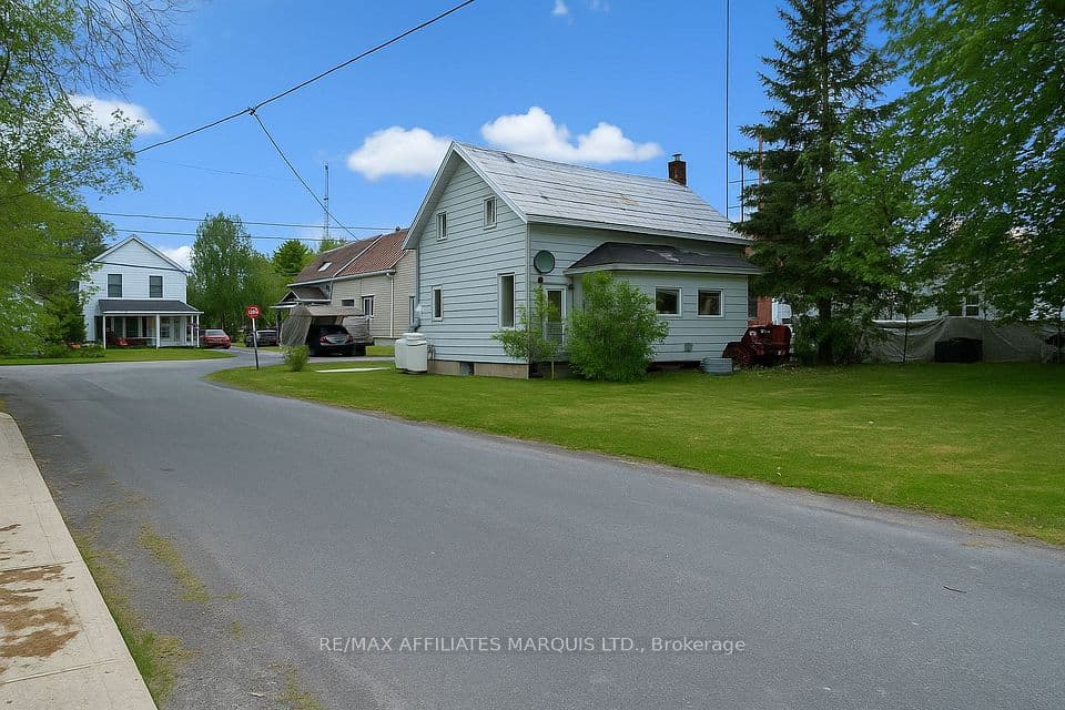 37 Main Street, South Stormont, ON K0C 1Y0 – photo 2