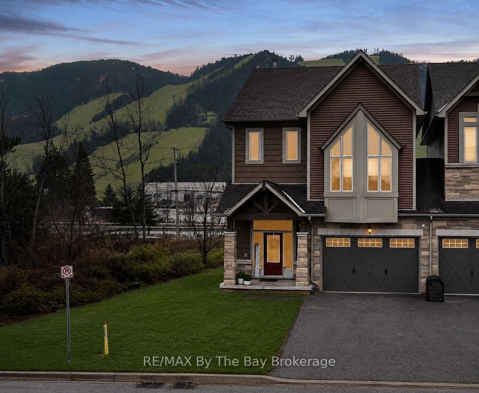 126 Delphi Lane, Blue Mountains, ON N0H 1J0 – main photo