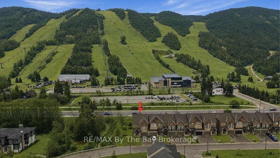 126 Delphi Lane, Blue Mountains, ON N0H 1J0 – photo 3