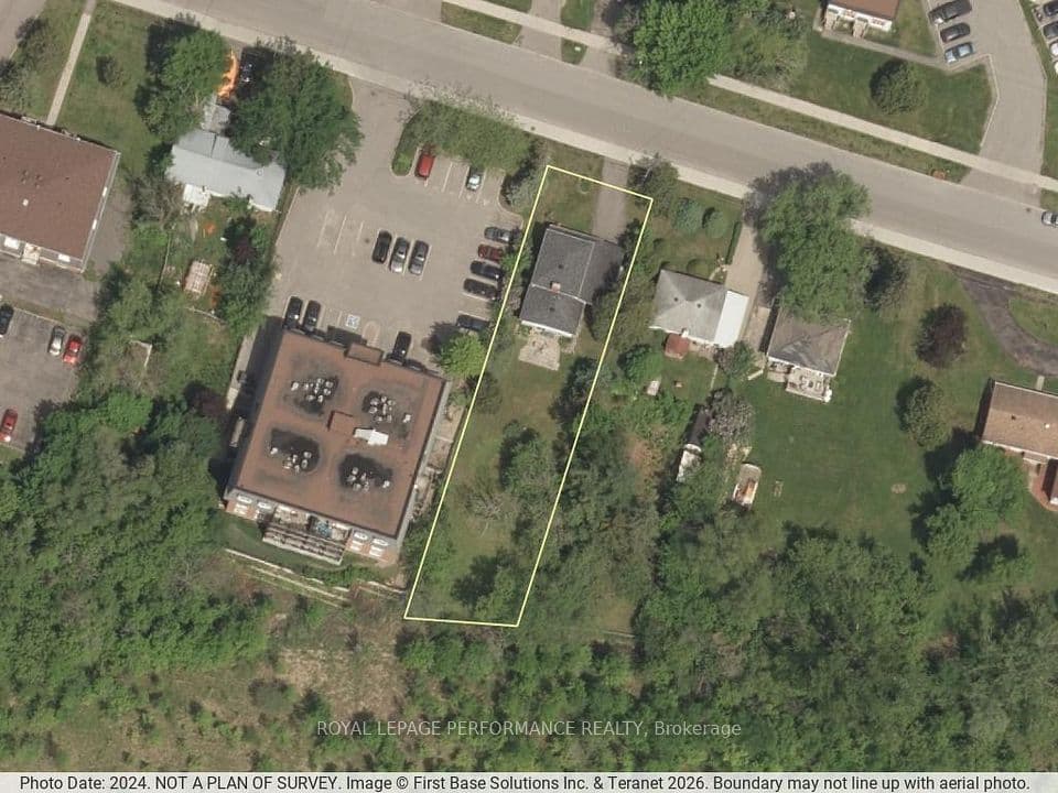 2478 Cleroux Crescent, Blackburn Hamlet, ON K1W 1A3 – main photo