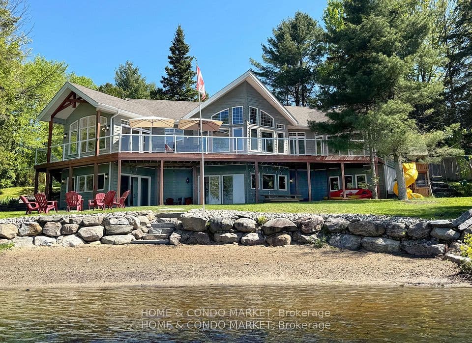 14 Charles Avenue, McKellar, ON P2A 0B4 – main photo