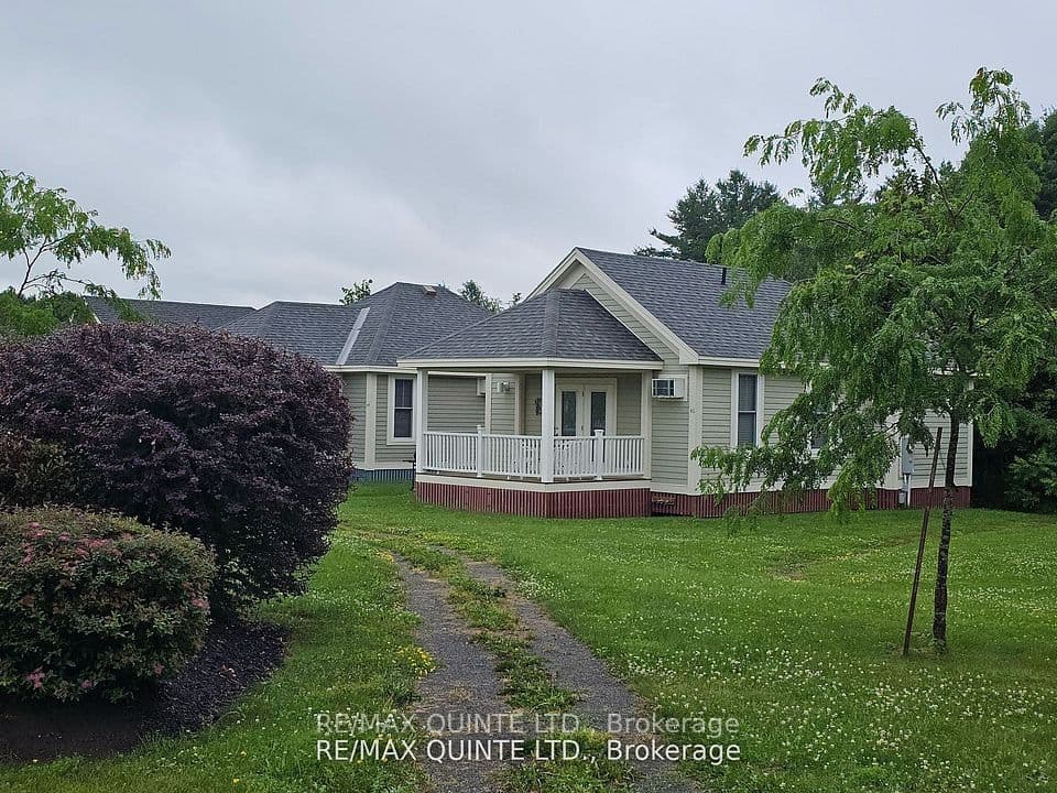 46 Meadow View Lane 19, Prince Edward County, ON K0K 1P0 – main photo