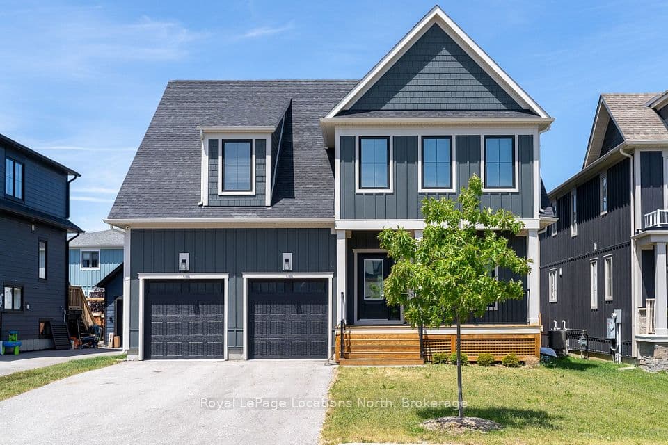 195 Courtland Street W, Blue Mountains, ON L9Y 4E4 – main photo