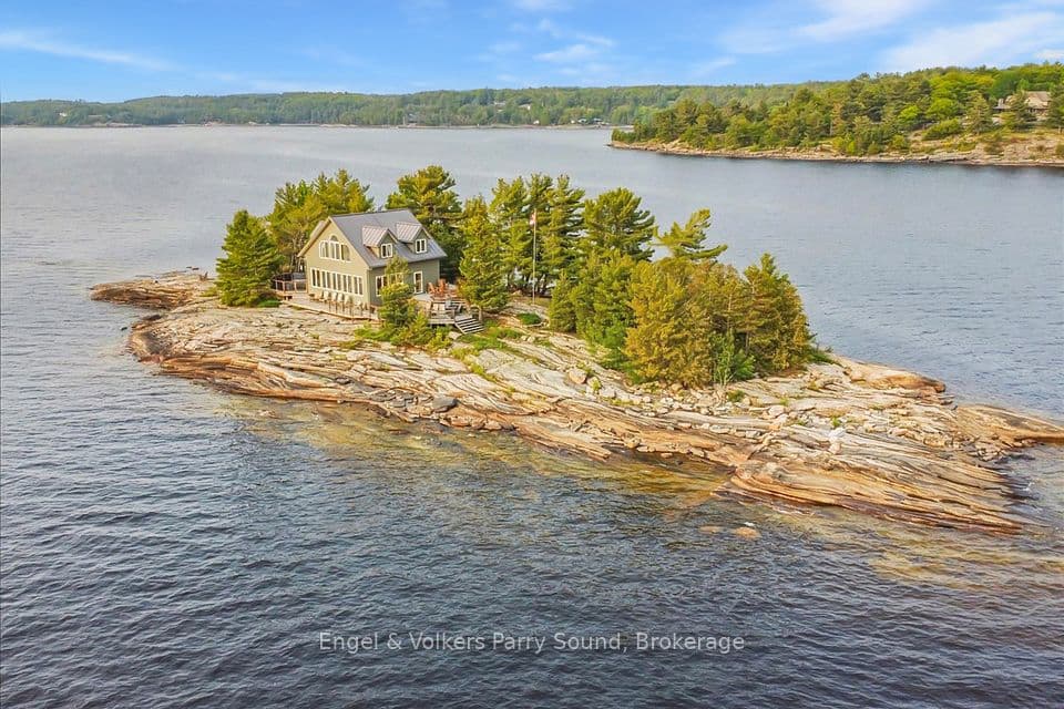 1 Three Tree Island, McDougall, ON P0G 1G0 – main photo