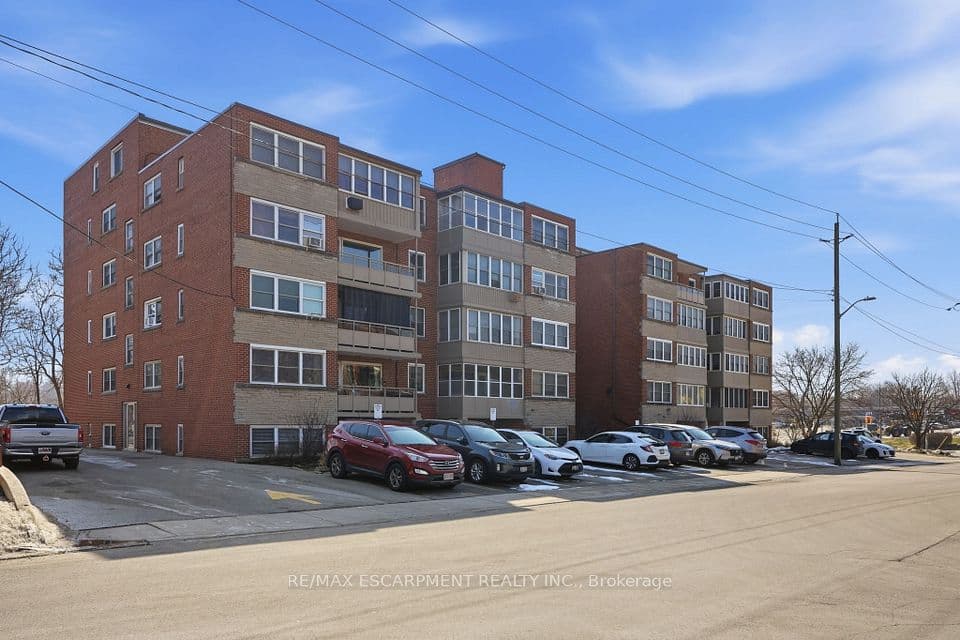 9 GRANT Boulevard 106, Hamilton, ON L9H 4L5 – photo 3