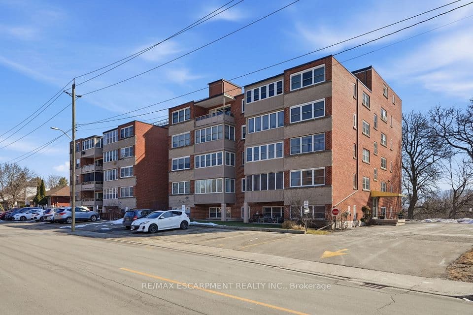 9 GRANT Boulevard 106, Hamilton, ON L9H 4L5 – photo 2