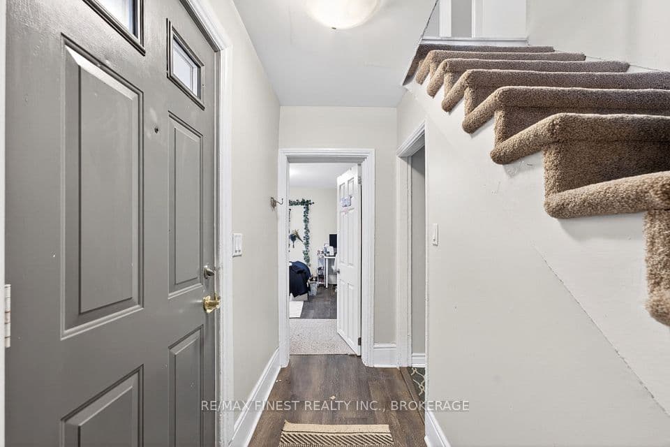 255-257 Earl Street, Kingston, ON K7L 2H6 – photo 2