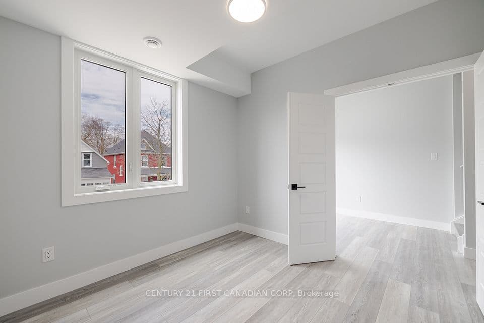109 Ross Street, St. Thomas, ON N5R 3X8 – photo 3