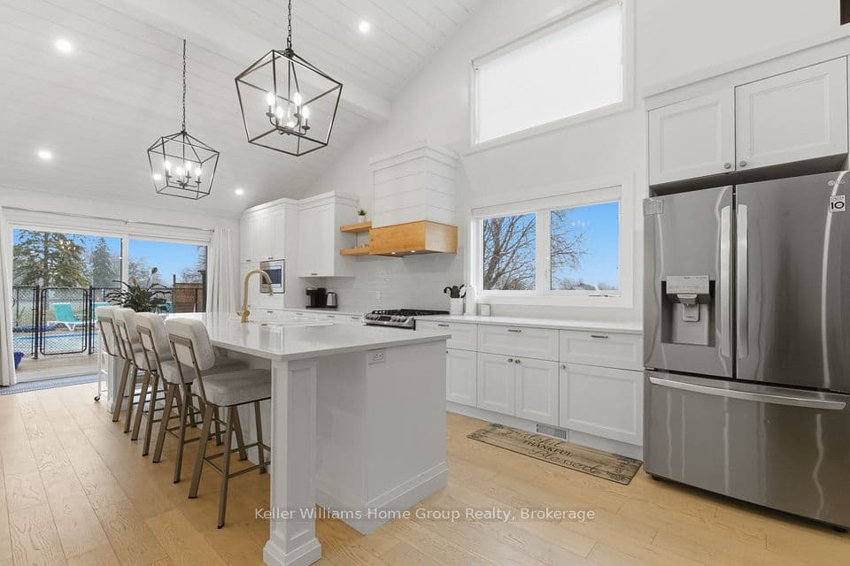 989 Northfield Drive E, Woolwich, ON N0B 1N0 – photo 2