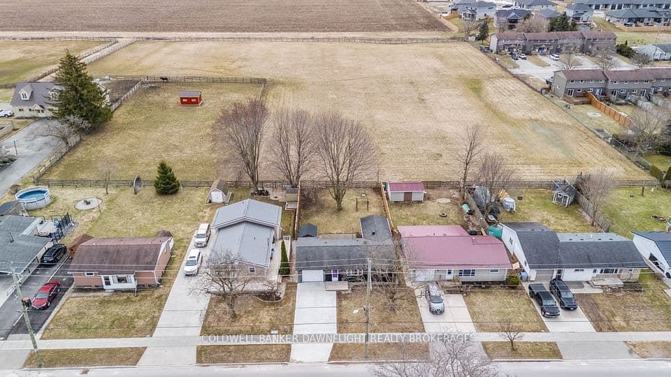 161 HURON Street E, South Huron, ON N0M 1S1 – photo 3
