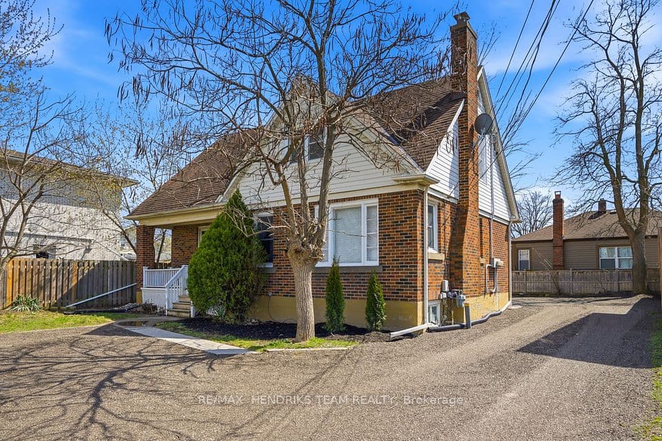 140 Eastchester Avenue, St. Catharines, ON L2P 2Z4 – main photo