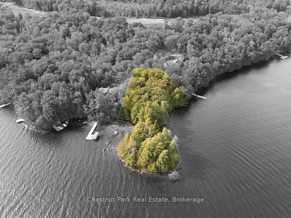 32 Bigwin Island, Lake of Bays, ON P0B 1A0 – main photo