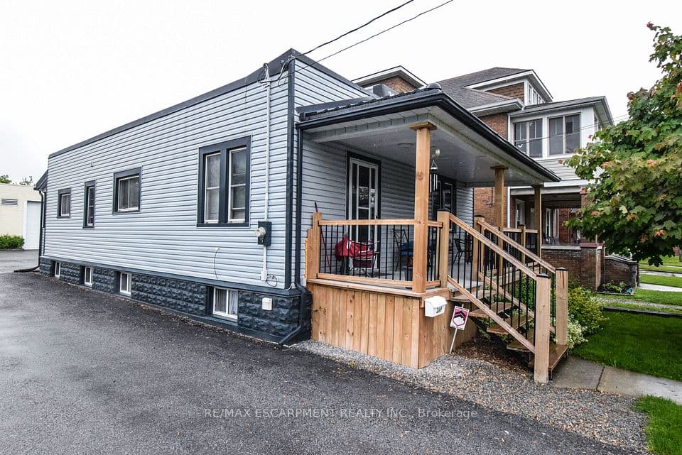 264 Hellems Avenue, Welland, ON L3B 3B7 – photo 3