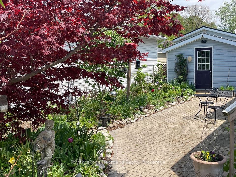 12 IROQUOIS Lane, Ashfield-Colborne-Wawanosh, ON N7A 3Y2 – photo 2