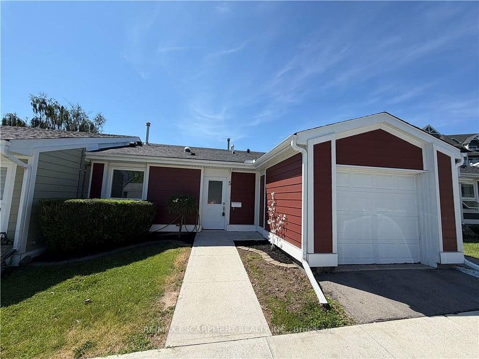 5 Jaczenko Terrace, Hamilton, ON L9B 1T8 – main photo