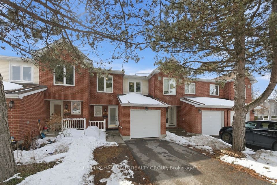 1924 ASHMONT Street, Orleans - Convent Glen and Area, ON K1C 7B9 – photo 2