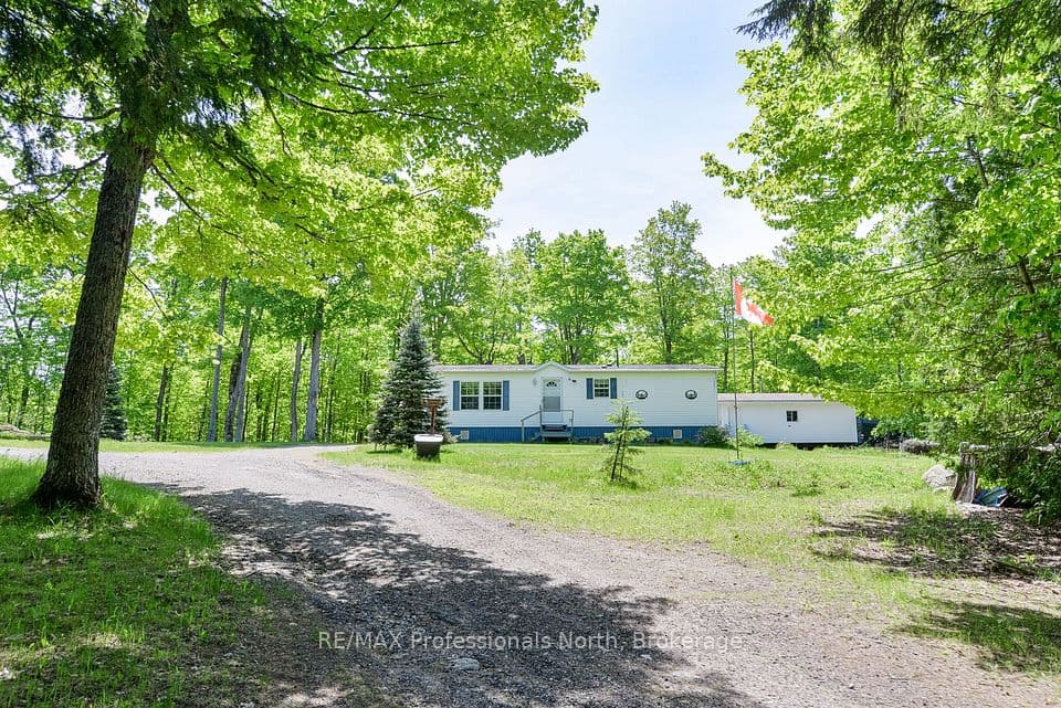 1874 Highway 118 E, Bracebridge, ON P1L 1X1 – main photo