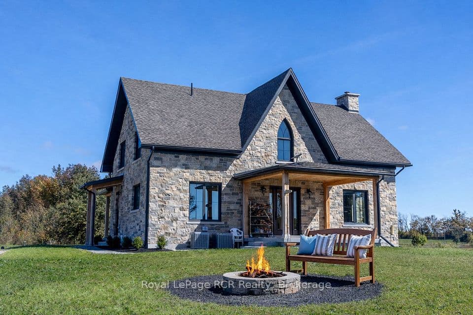 1037 Purple Valley Road, South Bruce Peninsula, ON N0H 1W0 – photo 2