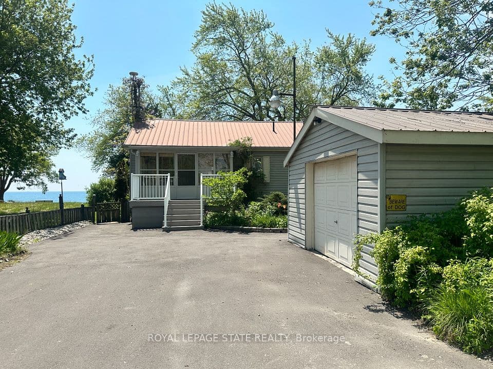 2592 Lakeshore Road, Haldimand, ON N1A 2W8 – main photo