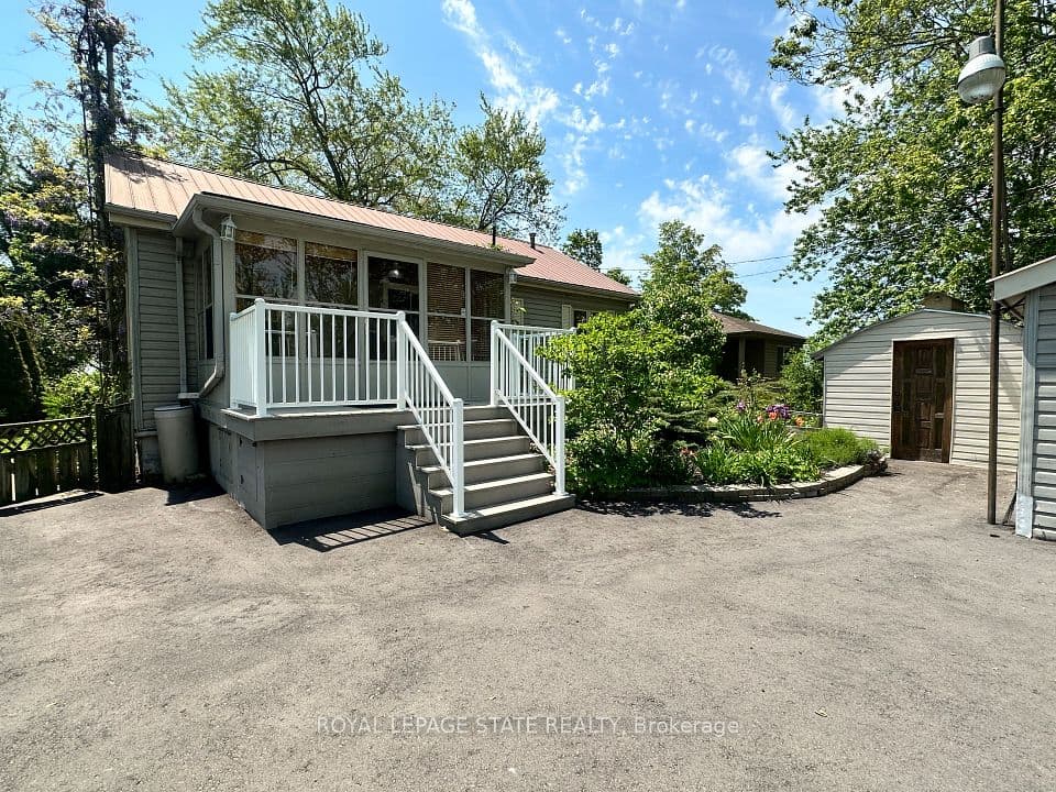 2592 Lakeshore Road, Haldimand, ON N1A 2W8 – photo 2