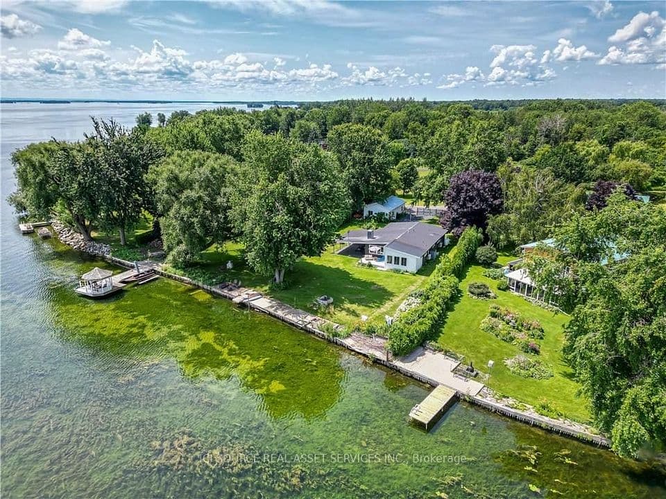 20586 Old Montreal Road, South Glengarry, ON K0C 2C0 – main photo