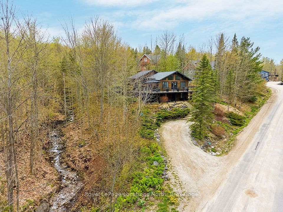 112 Amik Court, Grey Highlands, ON N0C 1G0 – photo 2