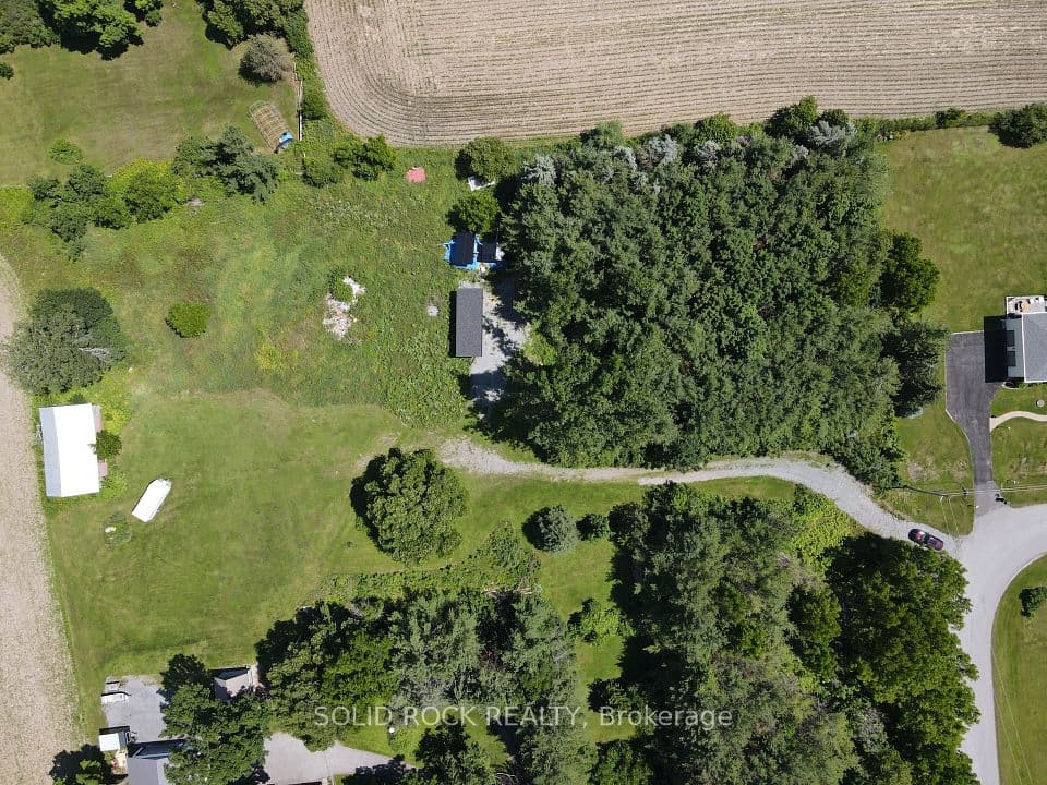 202 Highfield Crescent, Beckwith, ON K7C 3P2 – main photo