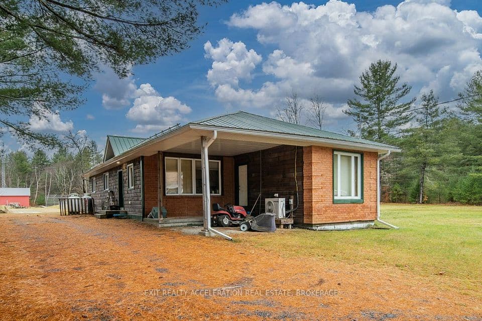 14 West Park Lane, Addington Highlands, ON K0H 2G0 – photo 2
