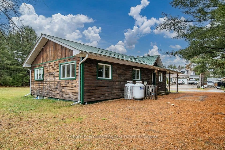 14 West Park Lane, Addington Highlands, ON K0H 2G0 – photo 3
