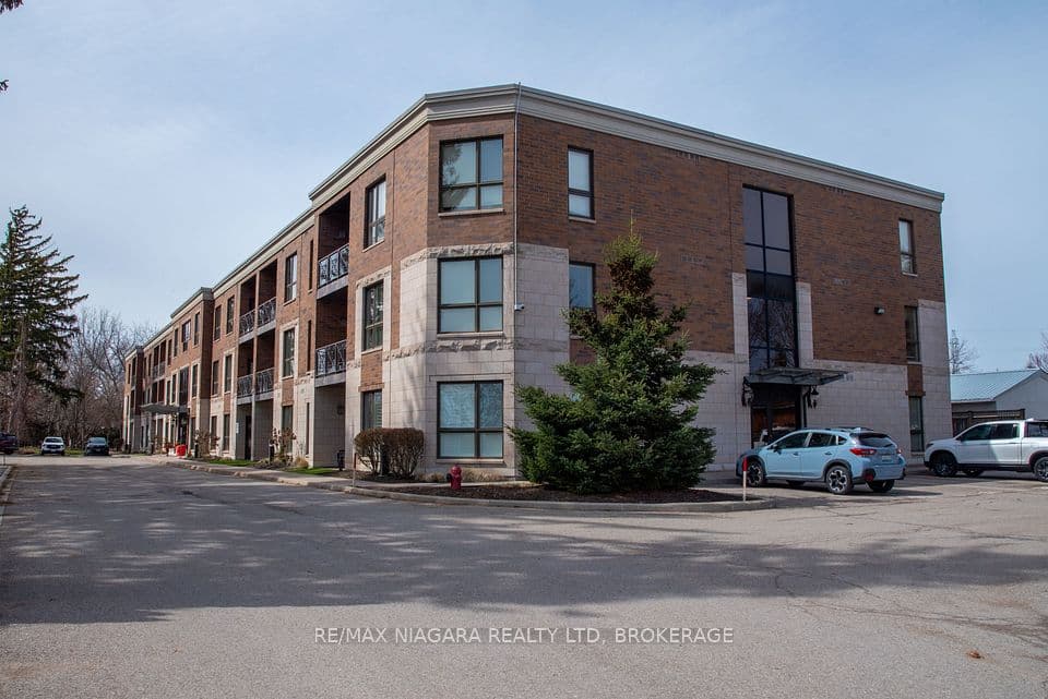 2799 St. Paul Avenue 306, Niagara Falls, ON L2J 2L3 – photo 2