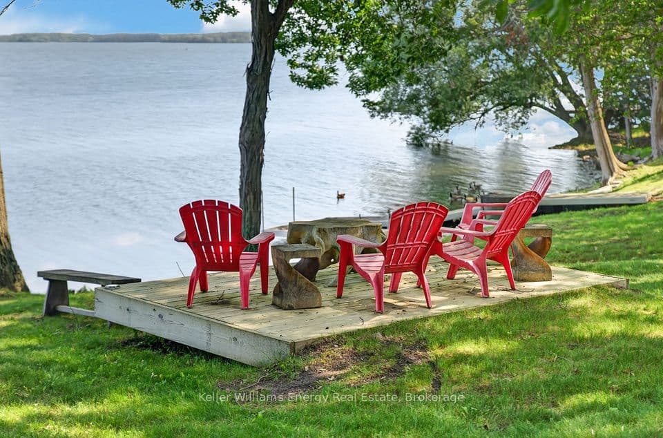 11858 Loyalist Parkway, Prince Edward County, ON K0K 2T0 – photo 3