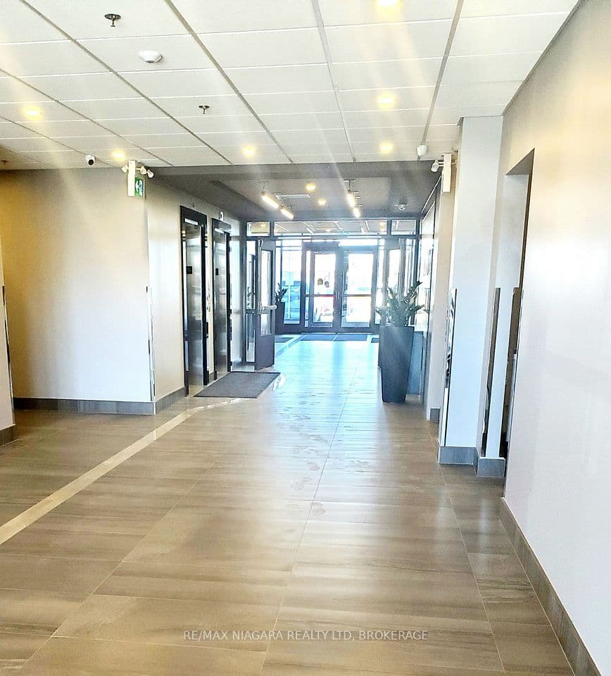 300B Fourth Avenue 505, St. Catharines, ON L2S 0E6 – photo 2
