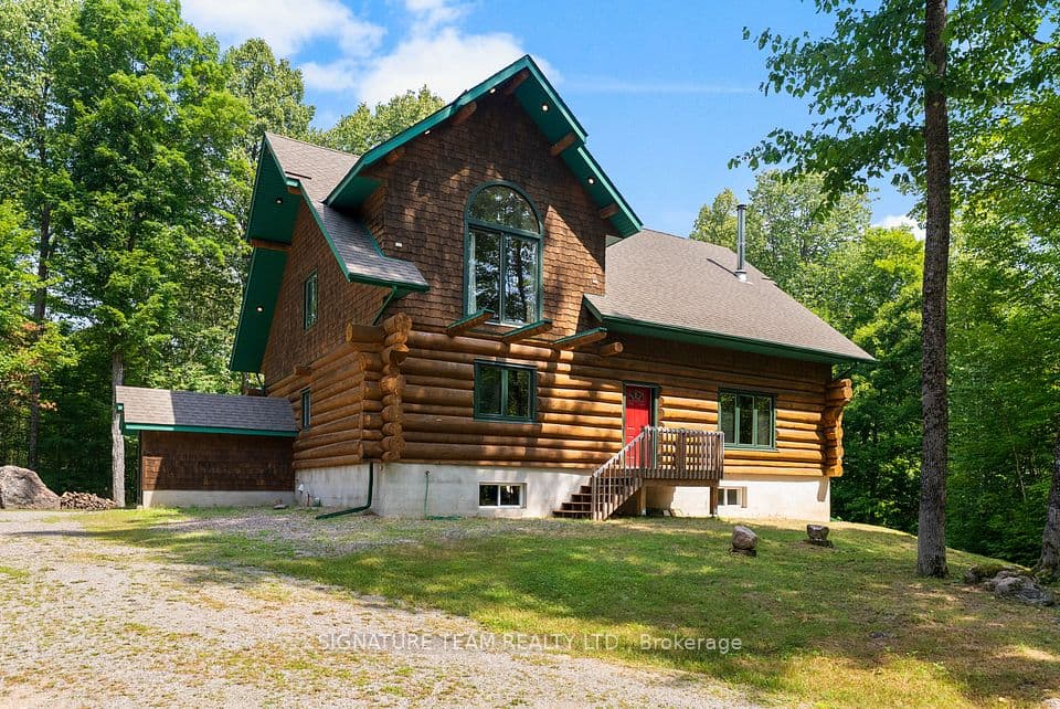 800 Woito Station Road, Laurentian Valley, ON K2A 6W5 – main photo