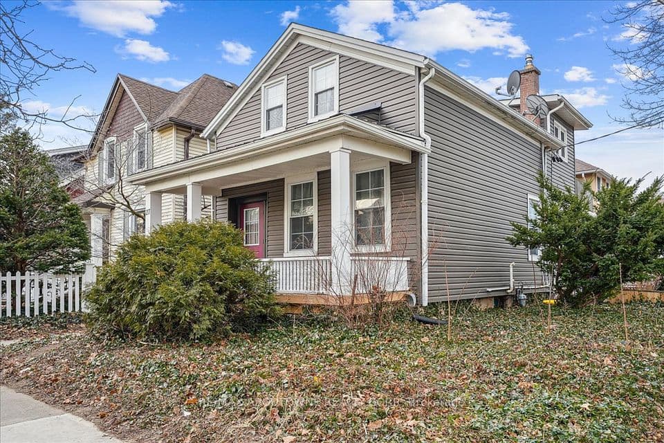 27 George Street, St. Catharines, ON L2R 5N3 – photo 2