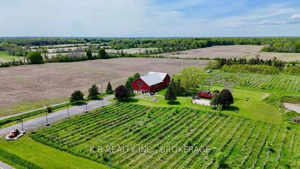 9261 Loyalist Parkway, Greater Napanee, ON K0H 1G0 – main photo