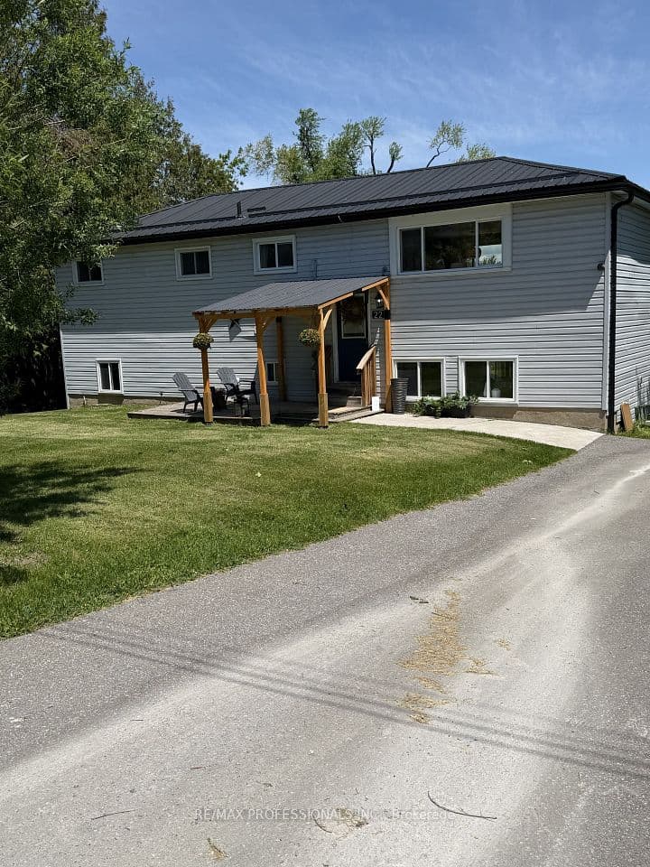 22 Lawrence Street N, Kawartha Lakes, ON K9J 6X3 – main photo